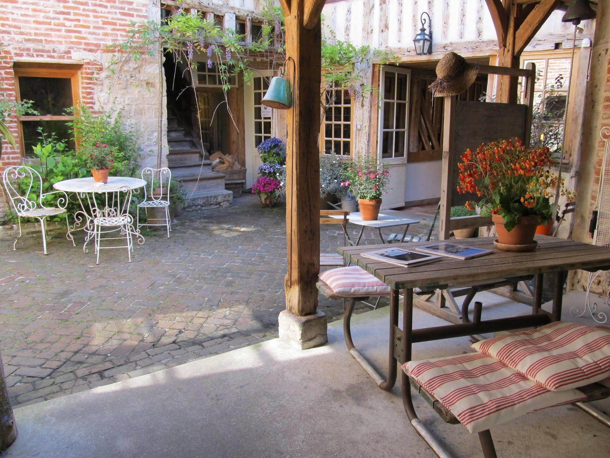 Chambres D'Hotes A L'Ecole Buissonniere Honfleur Exterior foto